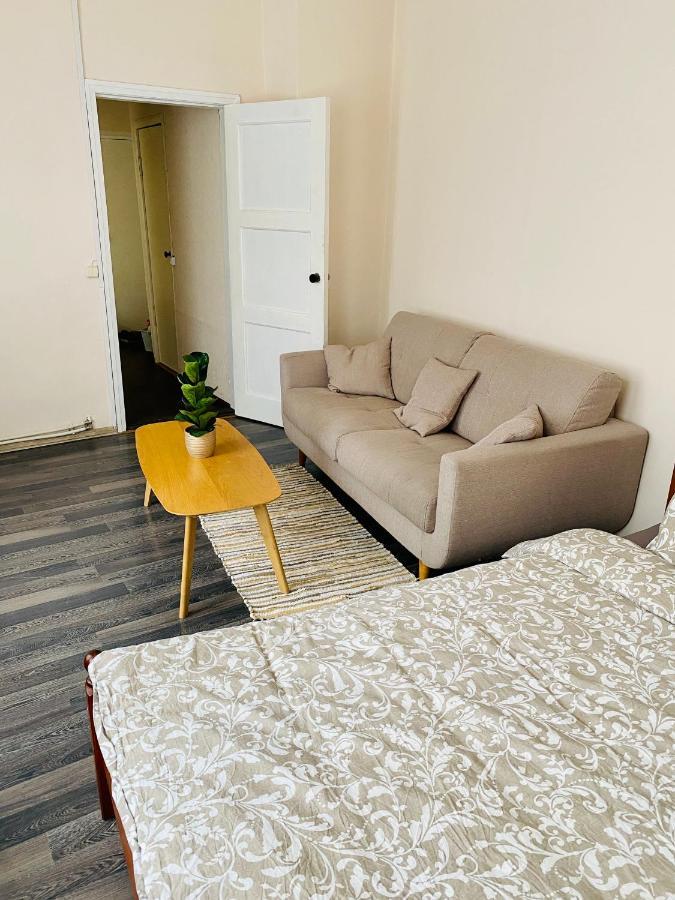 1 Bedroom Apartment Near Kadriorg Swan Pond Reval Exterior foto